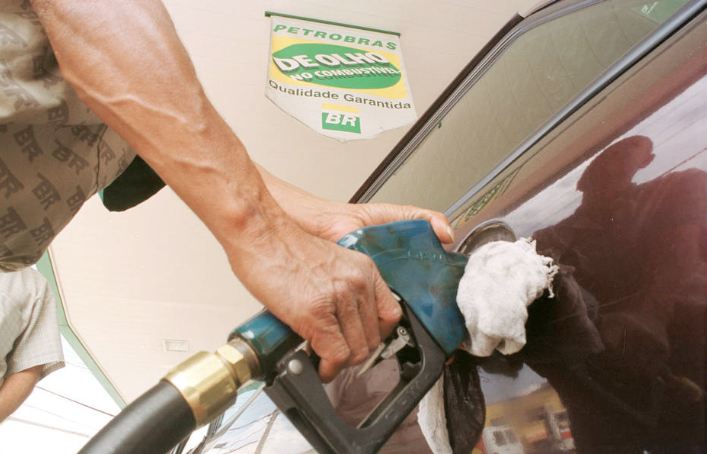 Governo deve arrecadar R$ 11 bi com alta de imposto sobre gasolina e diesel